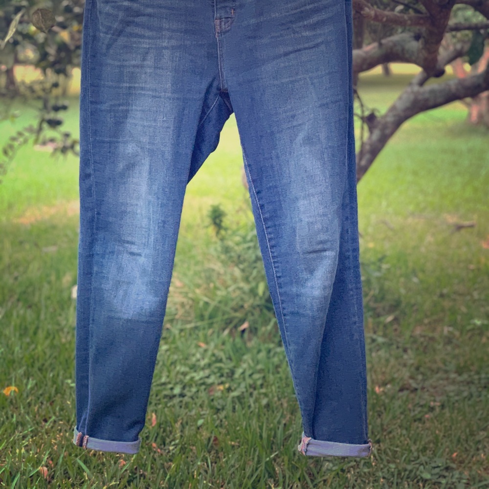 Madewell Curvy Roadtripper Jeans